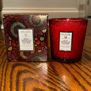 GOJI TAROCCO ORANGE CANDLE Notes of Goji Berry, Ripe Mango & Tarocco Orange.